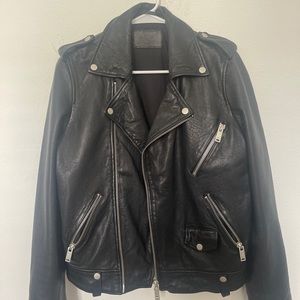 Purchased this nice high quality leather and only wore a few times.